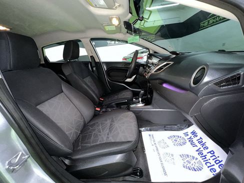 Used 2011 Ford Fiesta SE w/ 203A Rapid Spec Order Code FWD image 25