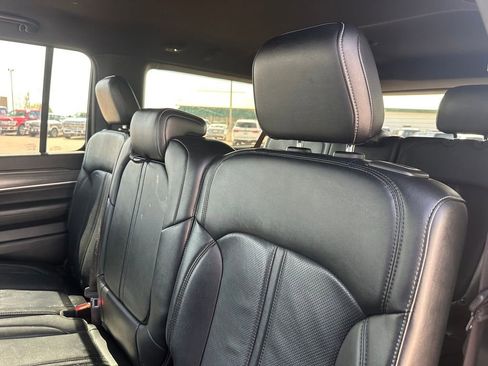 Used 2024 Jeep Wagoneer L Series II w/ Flexible Seating Group AWD/4WD image 23