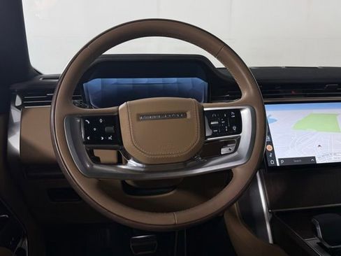Used 2024 Land Rover Range Rover Long Wheelbase SE AWD/4WD image 23