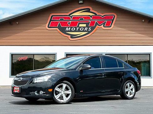 Used 2014 Chevrolet Cruze LT w/ RS Package FWD image 3