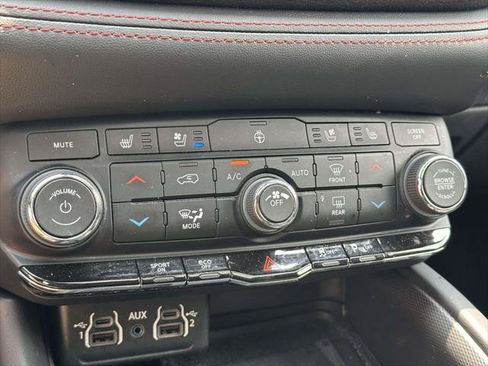 Used 2023 Dodge Durango R/T AWD/4WD image 27