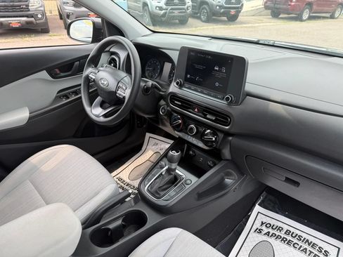 Used 2023 Hyundai Kona SEL AWD/4WD image 16