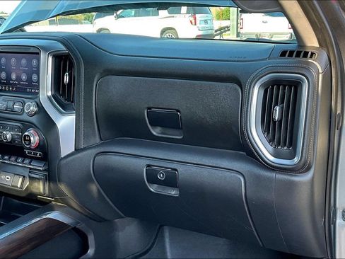 Used 2021 GMC Sierra 1500 SLT AWD/4WD image 26