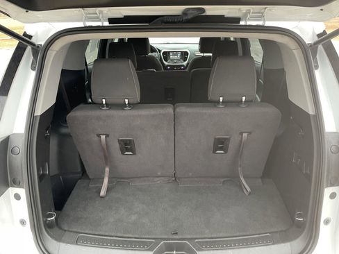 Used 2017 GMC Acadia SLE image 27