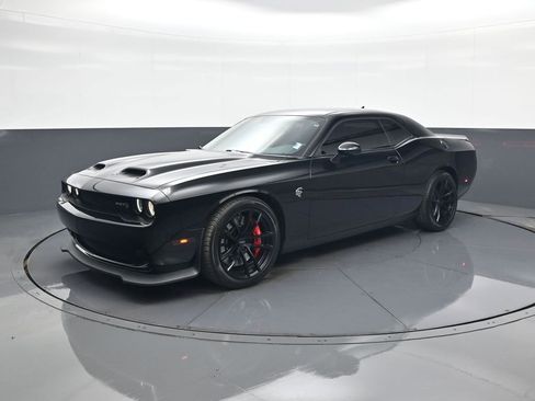 Used 2023 Dodge Challenger SRT Hellcat image 2