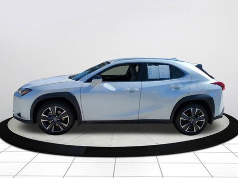 Used 2021 Lexus UX 200 image 7