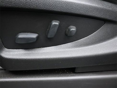 Used 2018 Chevrolet Silverado 1500 LT w/ Texas Edition image 33