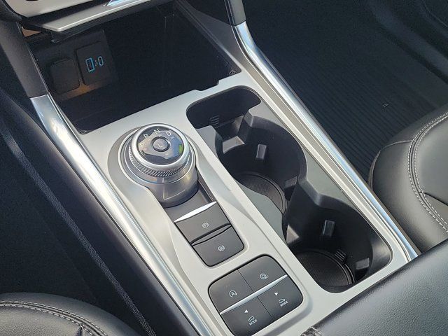 Used 2024 Ford Explorer XLT w/ Equipment Group 202A RWD image 28