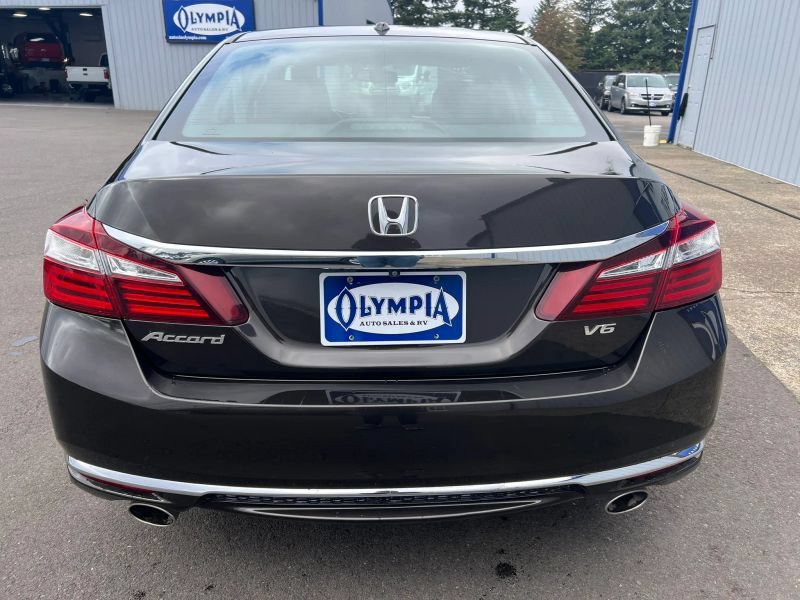 Used 2017 Honda Accord EX-L image 13