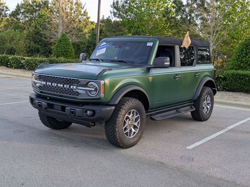 Certified 2025 Ford Bronco Badlands w/ Matte Film Protection Package AWD/4WD image 8