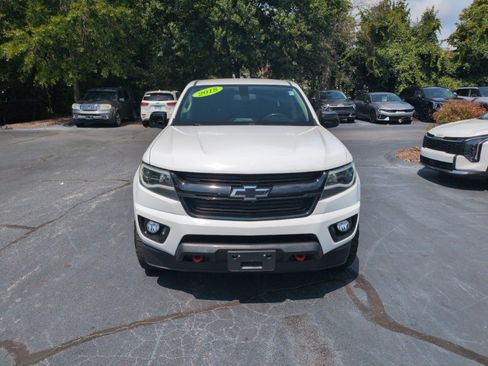 Used 2018 Chevrolet Colorado LT w/ Redline Special Edition RWD image 2