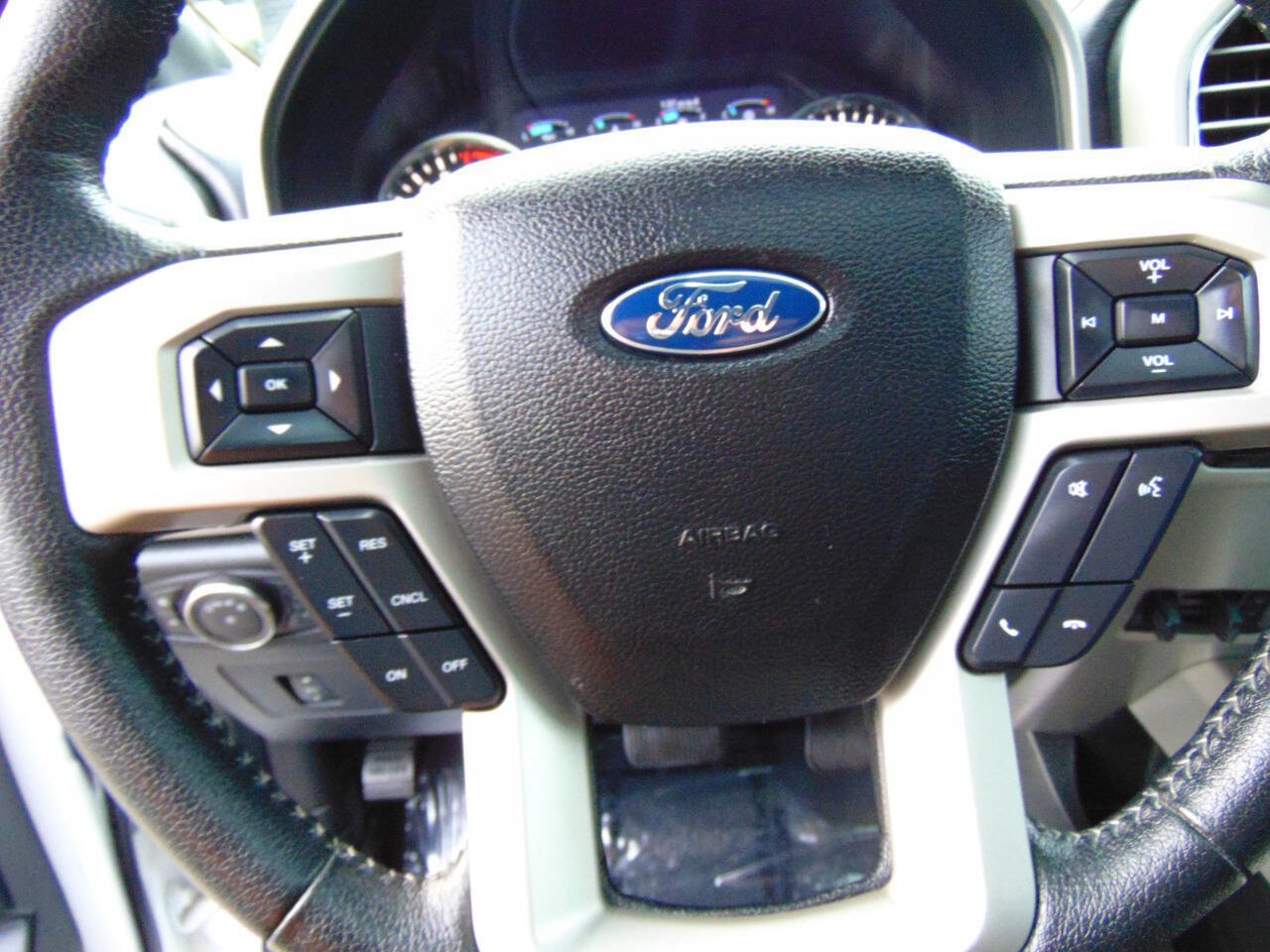 Used 2015 Ford F150 Lariat AWD/4WD image 20