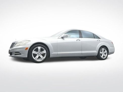Used 2011 Mercedes-Benz S 550 4MATIC image 31