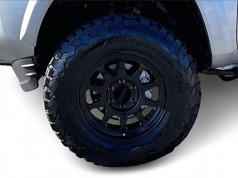 Used 2023 Toyota Tacoma SR5 image 30