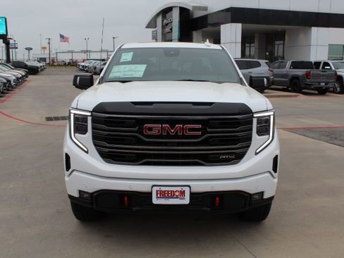 New 2026 GMC Sierra 1500 AT4 w/ AT4 Premium Package AWD/4WD image 8