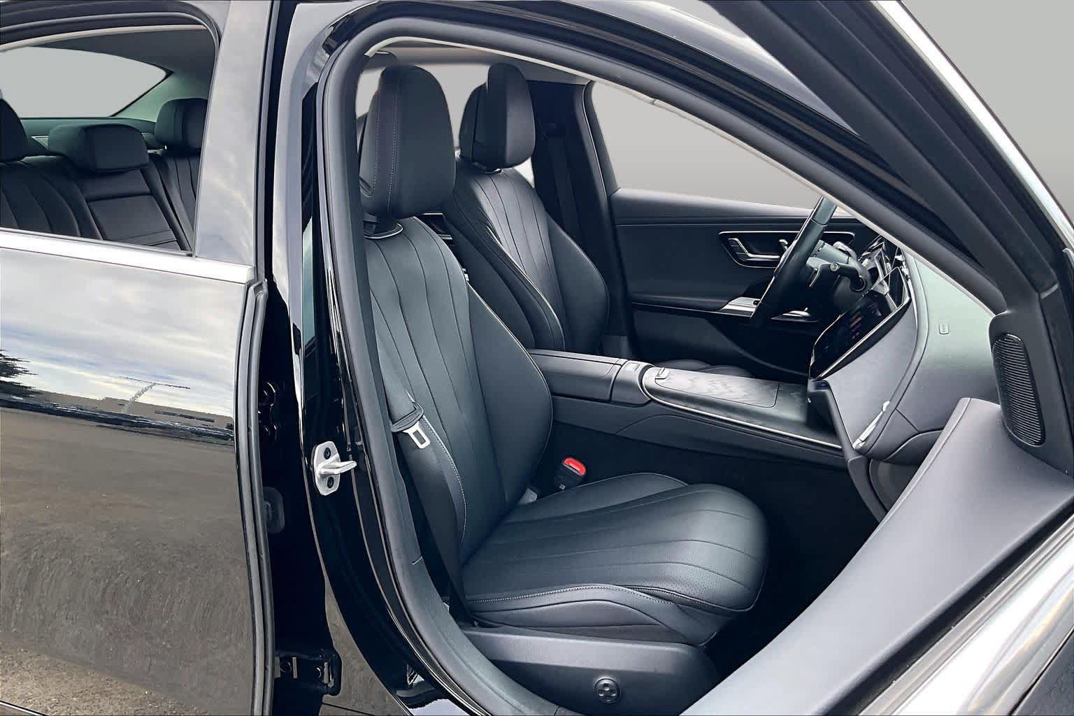 Used 2025 Mercedes-Benz E 350 Sedan image 8