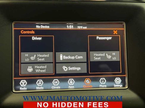 Used 2019 Jeep Grand Cherokee Laredo w/ Security & Convenience Group AWD/4WD image 28