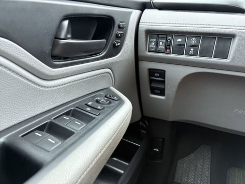 Certified 2023 Honda Odyssey EX-L image 40