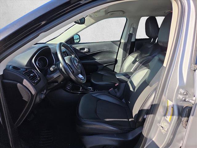 Used 2018 Jeep Compass Latitude w/ Popular Equipment Group FWD image 15