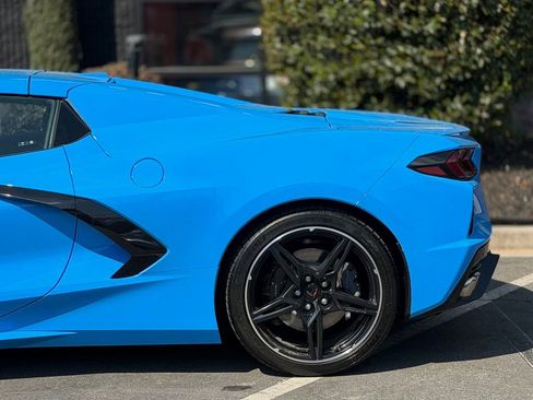 Used 2022 Chevrolet Corvette Stingray Convertible w/ 1LT image 11