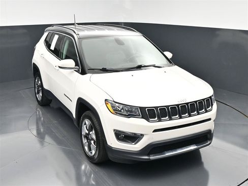 Used 2020 Jeep Compass Limited AWD/4WD image 22