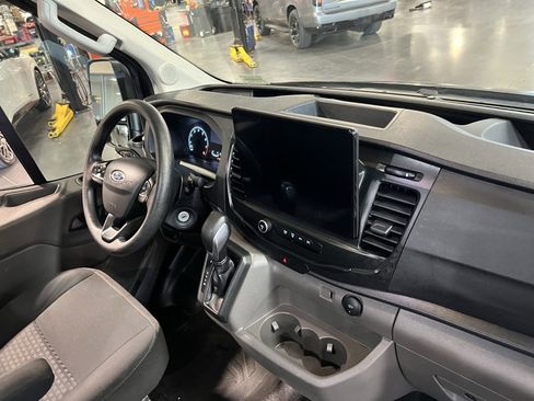 Used 2023 Ford Transit 250 Medium Roof image 28