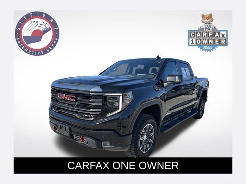 Used 2024 GMC Sierra 1500 AT4 w/ Technology Package AWD/4WD image 1