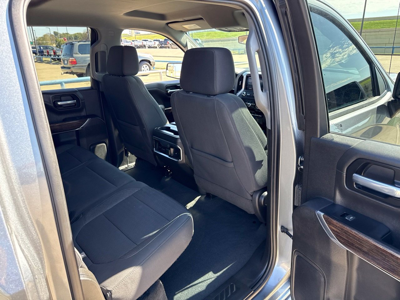Used 2021 GMC Sierra 1500 Elevation w/ X31 Off-Road Package AWD/4WD image 12