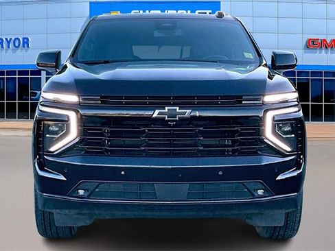 Used 2025 Chevrolet Suburban RST w/ RST Capability Package image 2