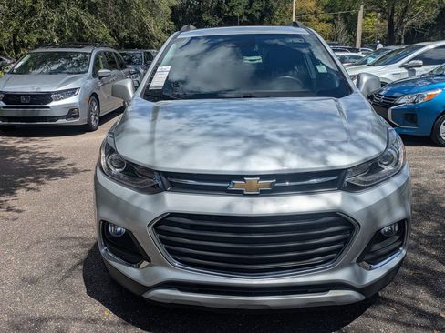 Used 2020 Chevrolet Trax Premier FWD image 9