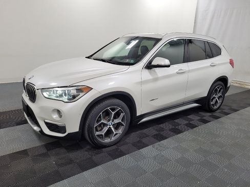 Used 2017 BMW X1 xDrive28i AWD/4WD image 2