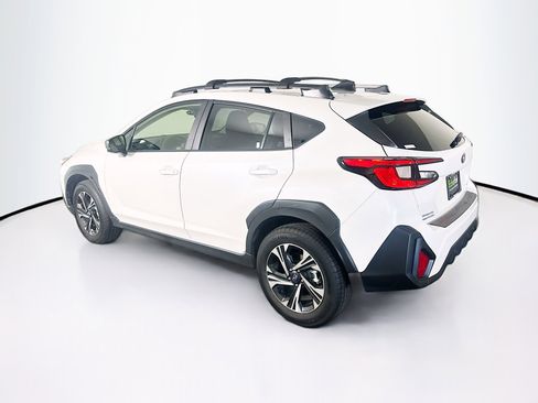 Used 2024 Subaru Crosstrek 2.0i Premium image 5