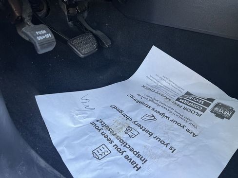 Used 2018 Toyota Tundra SR5 w/ SR5 Upgrade Package image 17