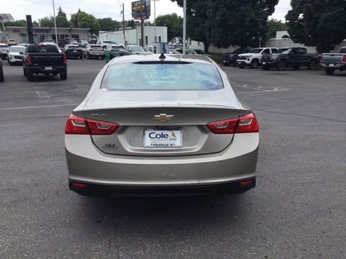 Used 2024 Chevrolet Malibu LS image 4