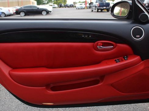 Used 2005 Lexus SC 430 Convertible image 23