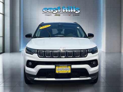 Certified 2022 Jeep Compass Limited AWD/4WD image 2