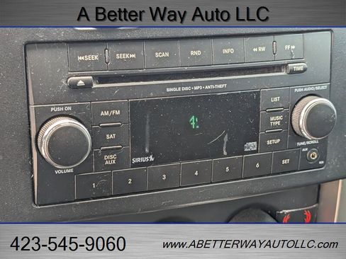 Used 2012 Jeep Liberty Sport RWD image 16