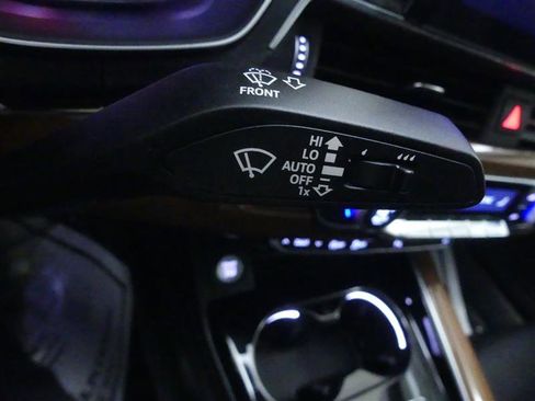 Used 2023 Audi A4 2.0T Premium w/ Convenience Package image 19