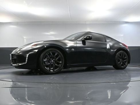 Used 2016 Nissan 370Z Coupe image 41