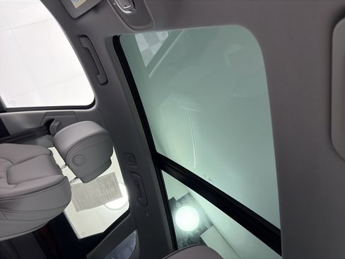 Used 2023 Audi Q5 e Premium Plus w/ Premium Plus Package image 19