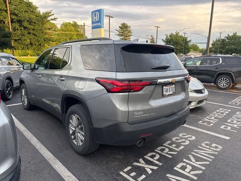 Used 2023 Chevrolet Traverse LT AWD/4WD image 4