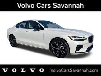Certified 2025 Volvo S60 B5 Core video 1