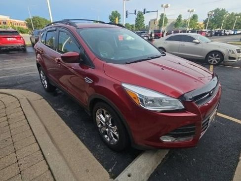 Used 2016 Ford Escape SE w/ Equipment Group 201A FWD image 2