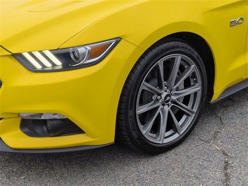 Used 2015 Ford Mustang GT Premium image 9