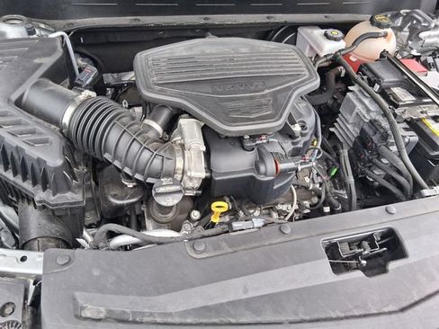 Used 2024 Cadillac XT6 Premium Luxury FWD image 19