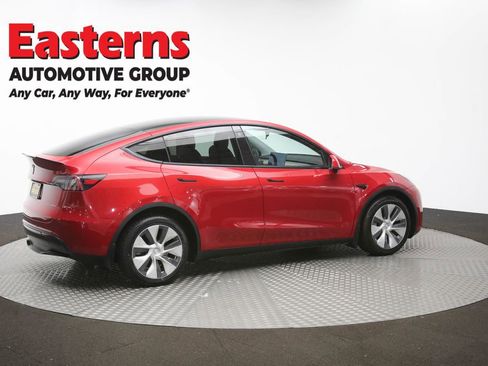 Used 2022 Tesla Model Y Long Range image 37