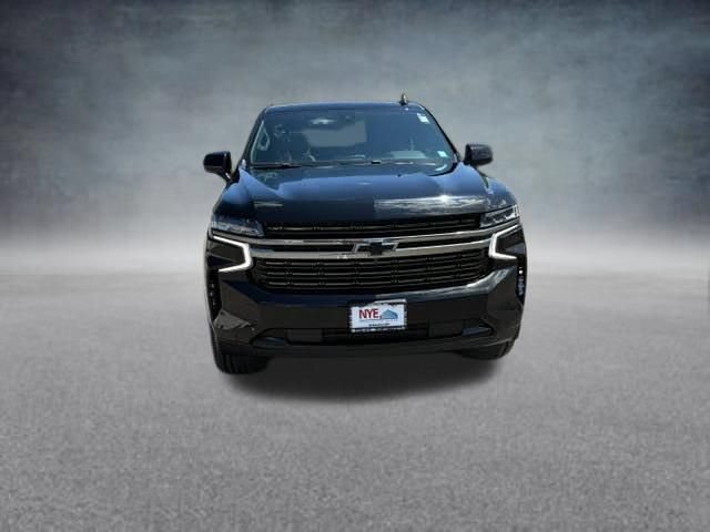 Used 2021 Chevrolet Tahoe RST w/ Luxury Package AWD/4WD image 2