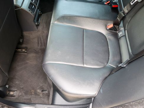 Used 2018 Jaguar XE Premium RWD image 18