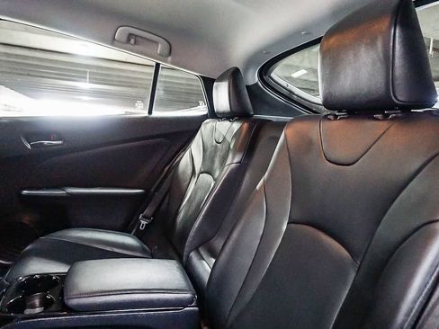 Certified 2019 Toyota Prius Prime Advanced w/ Carpet Mat Package image 18