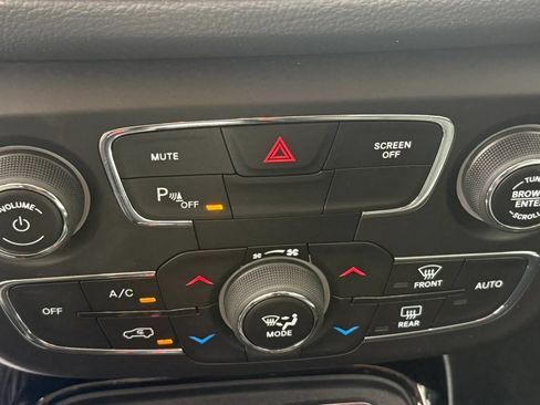 Used 2019 Jeep Compass Limited w/ Safety & Security Group AWD/4WD image 16